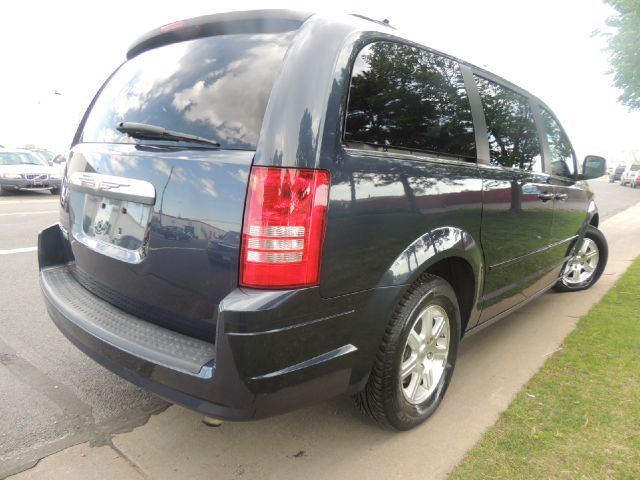 2008 Chrysler Town and Country 3.5