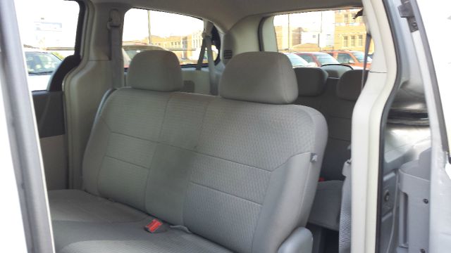 2008 Chrysler Town and Country Elk Conversion Van