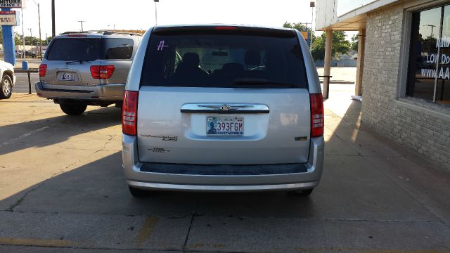 2008 Chrysler Town and Country Elk Conversion Van