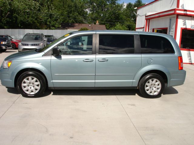 2009 Chrysler Town and Country Elk Conversion Van