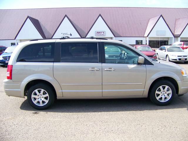 2009 Chrysler Town and Country 3.5