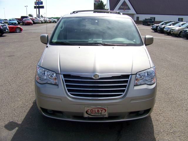 2009 Chrysler Town and Country 3.5