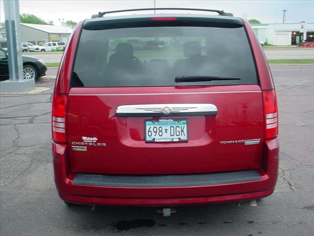 2009 Chrysler Town and Country Elk Conversion Van