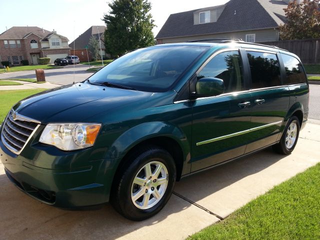 2009 Chrysler Town and Country 3.5