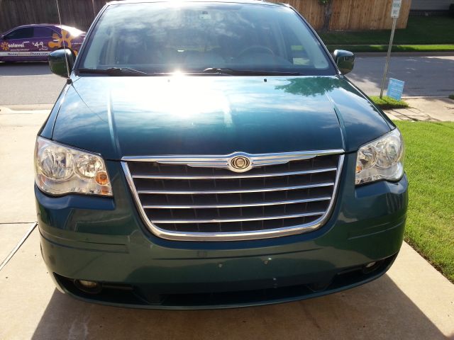 2009 Chrysler Town and Country 3.5