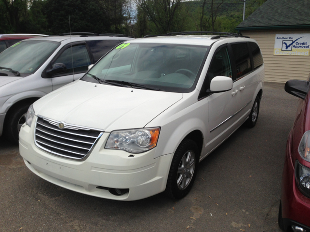 2009 Chrysler Town and Country 3.5