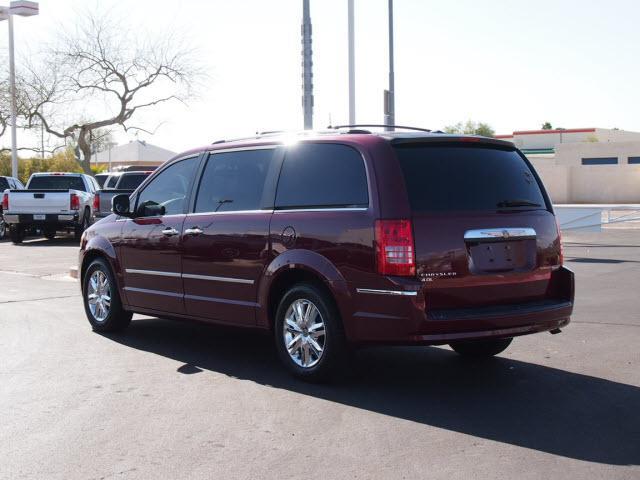 2009 Chrysler Town and Country Supercabauto SR5