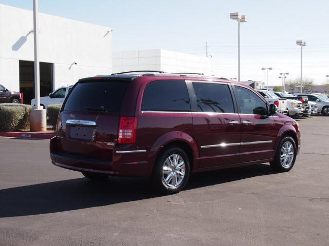 2009 Chrysler Town and Country Supercabauto SR5