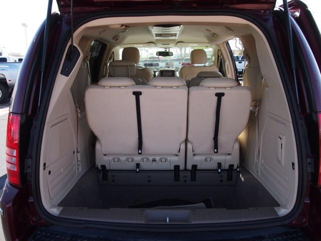 2009 Chrysler Town and Country Supercabauto SR5