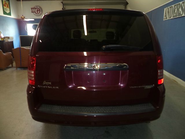 2009 Chrysler Town and Country 3.5