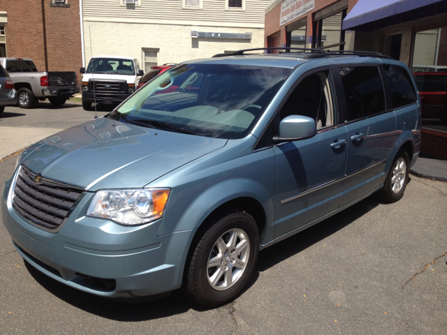 2009 Chrysler Town and Country 3.5