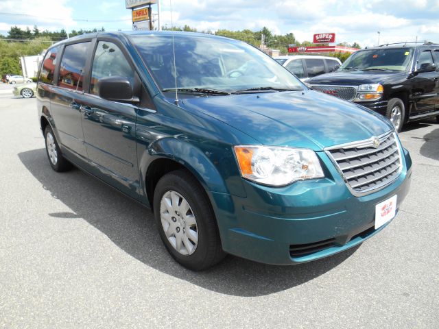 2009 Chrysler Town and Country Elk Conversion Van