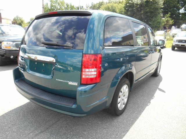 2009 Chrysler Town and Country Elk Conversion Van