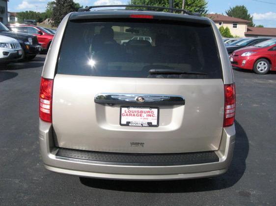 2009 Chrysler Town and Country 3.5