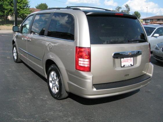 2009 Chrysler Town and Country 3.5