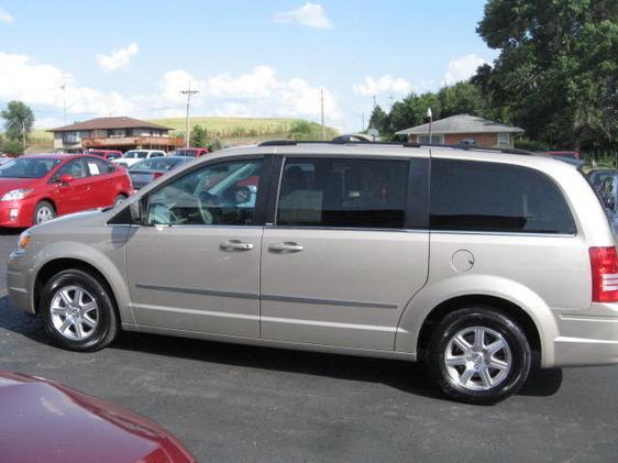 2009 Chrysler Town and Country 3.5