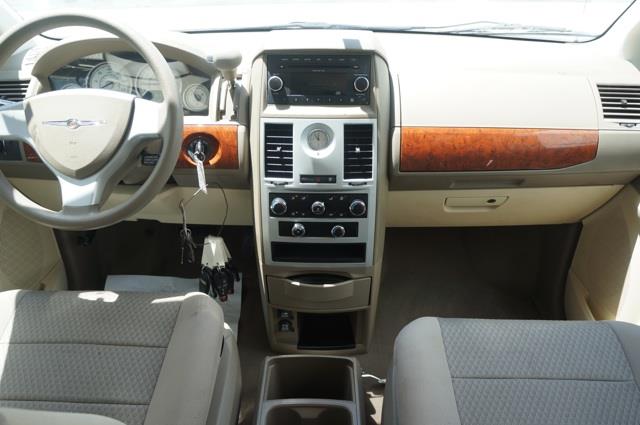 2009 Chrysler Town and Country Elk Conversion Van