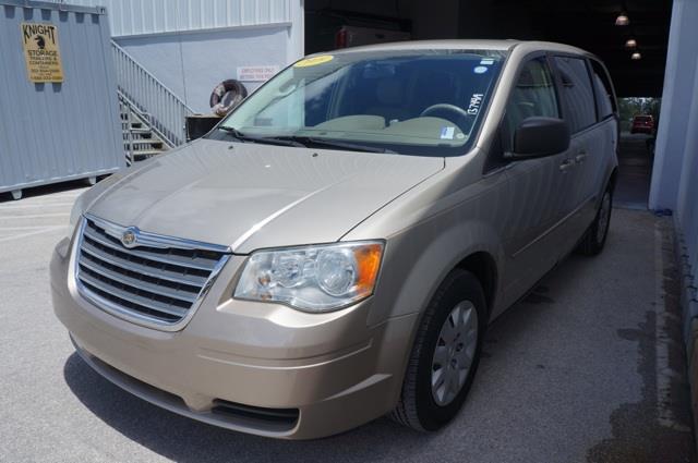 2009 Chrysler Town and Country Elk Conversion Van