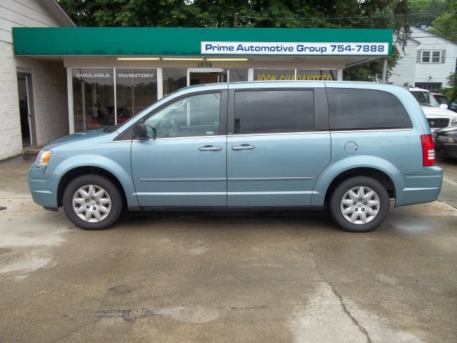 2009 Chrysler Town and Country Elk Conversion Van