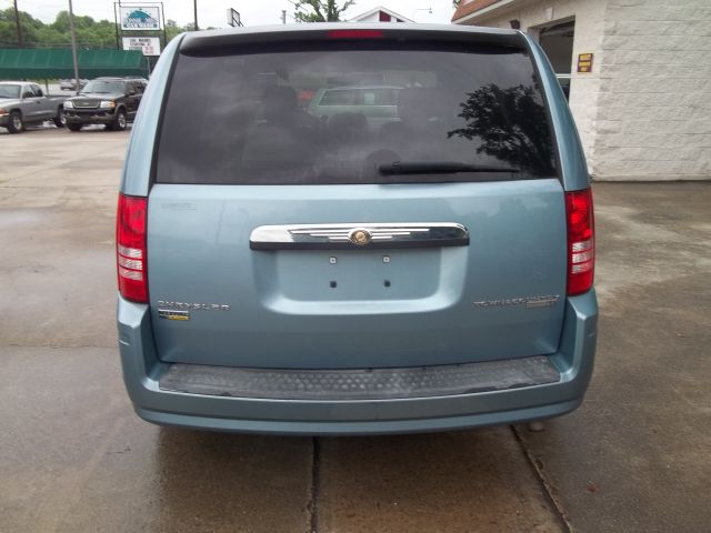 2009 Chrysler Town and Country Elk Conversion Van