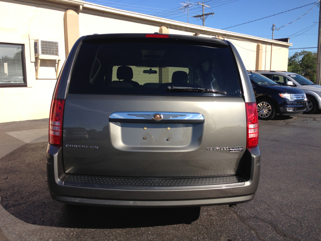 2010 Chrysler Town and Country 3.5