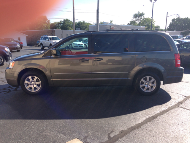 2010 Chrysler Town and Country 3.5