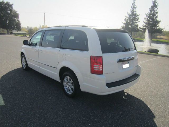 2010 Chrysler Town and Country 3.5