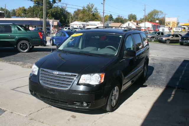 2010 Chrysler Town and Country 3.5