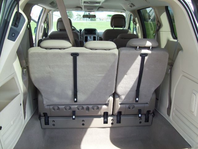 2010 Chrysler Town and Country 3.5