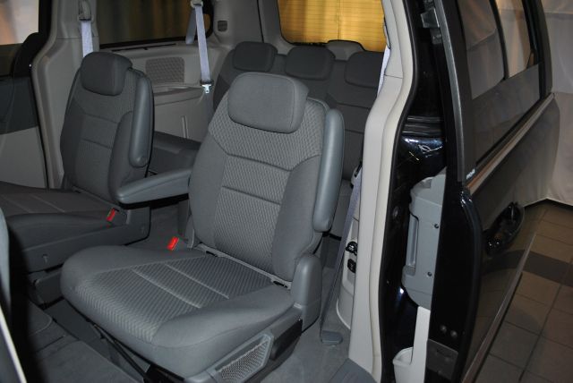 2010 Chrysler Town and Country 3.5