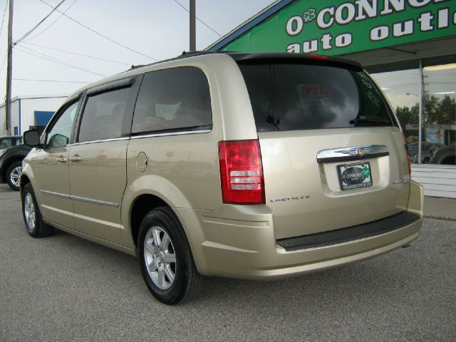 2010 Chrysler Town and Country 3.5