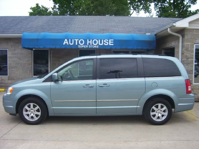 2010 Chrysler Town and Country 3.5