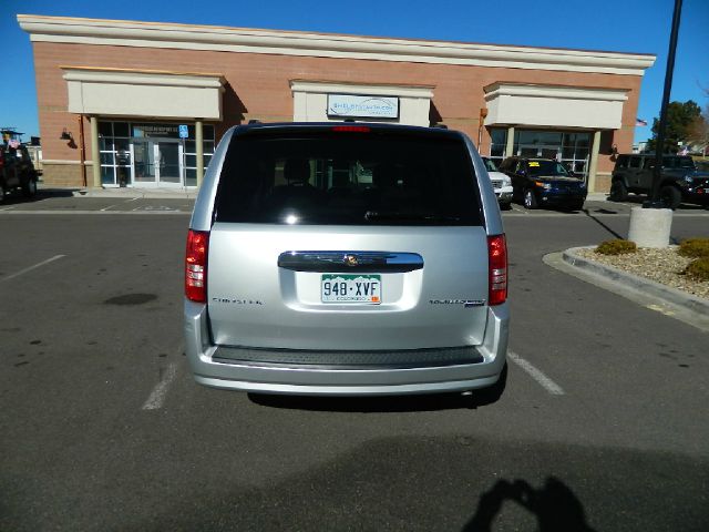 2010 Chrysler Town and Country 3.5