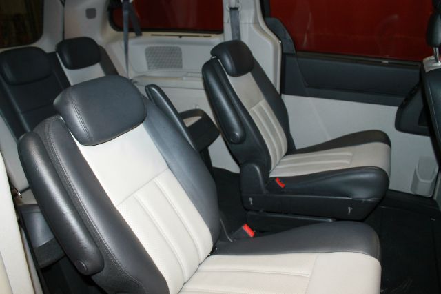 2010 Chrysler Town and Country 3.5