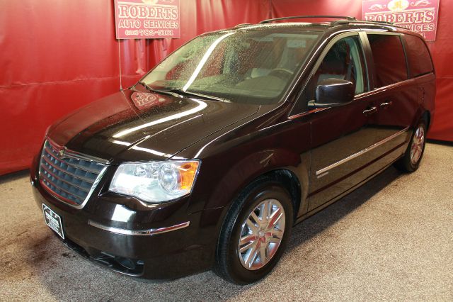 2010 Chrysler Town and Country 3.5