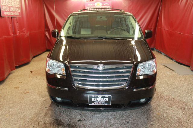 2010 Chrysler Town and Country 3.5