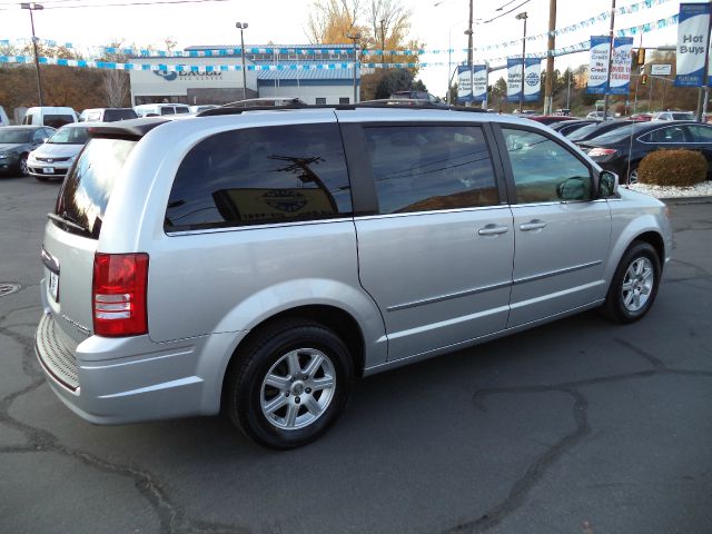 2010 Chrysler Town and Country 3.5