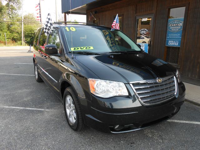 2010 Chrysler Town and Country EX GAS Saverlooks Greathybrid Hatchback