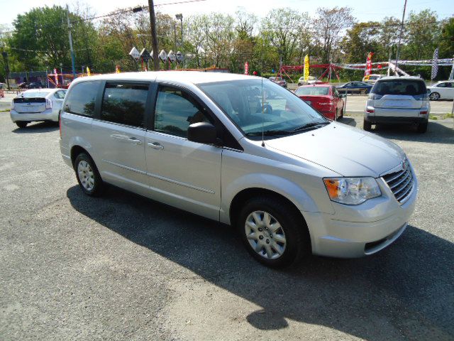 2010 Chrysler Town and Country Elk Conversion Van