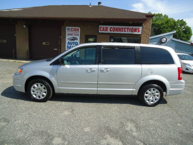 2010 Chrysler Town and Country Elk Conversion Van