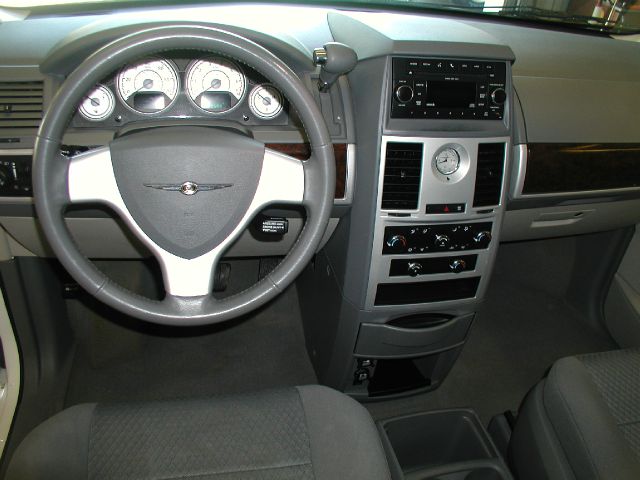 2010 Chrysler Town and Country 3.5