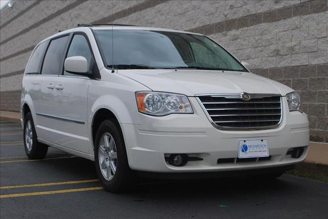 2010 Chrysler Town and Country 3.5