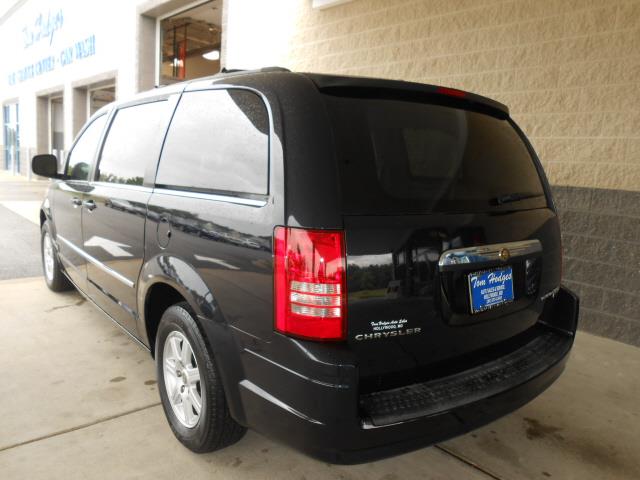 2010 Chrysler Town and Country 3.5