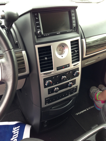 2010 Chrysler Town and Country 3.5