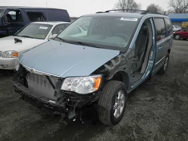 2010 Chrysler Town and Country 3.5