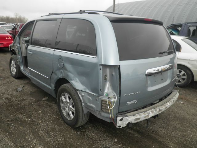 2010 Chrysler Town and Country 3.5