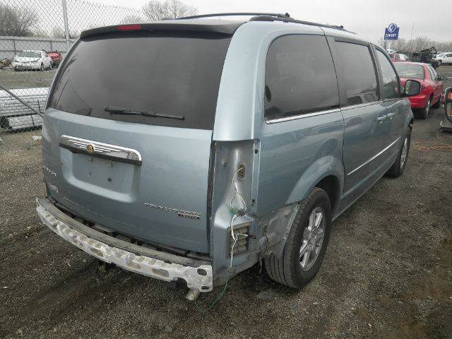 2010 Chrysler Town and Country 3.5