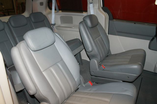 2010 Chrysler Town and Country 3.5