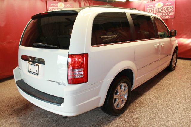 2010 Chrysler Town and Country 3.5