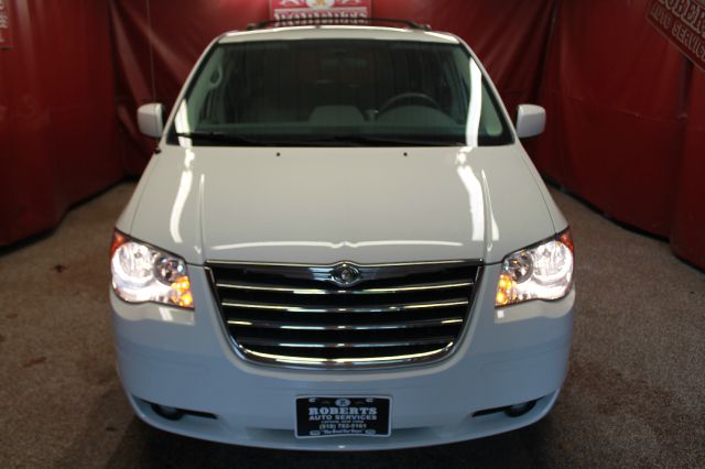 2010 Chrysler Town and Country 3.5